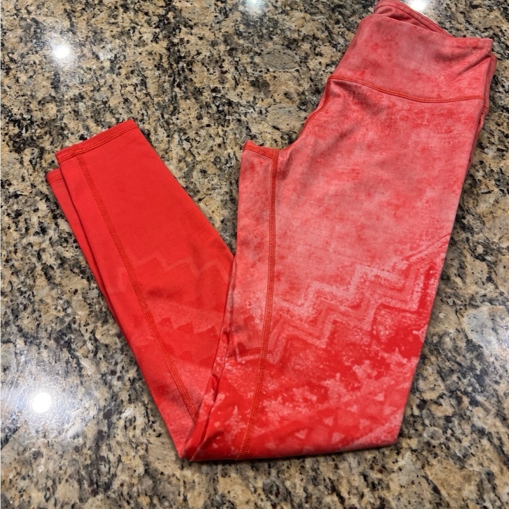 2 ALO leggings